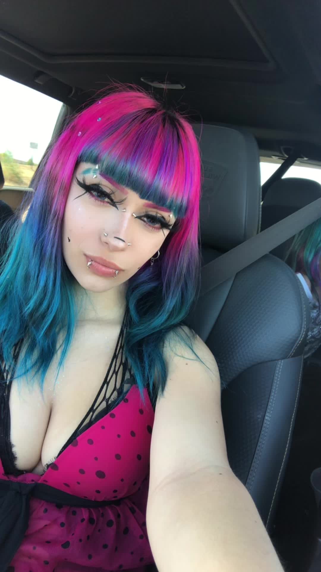 @Jessalyn