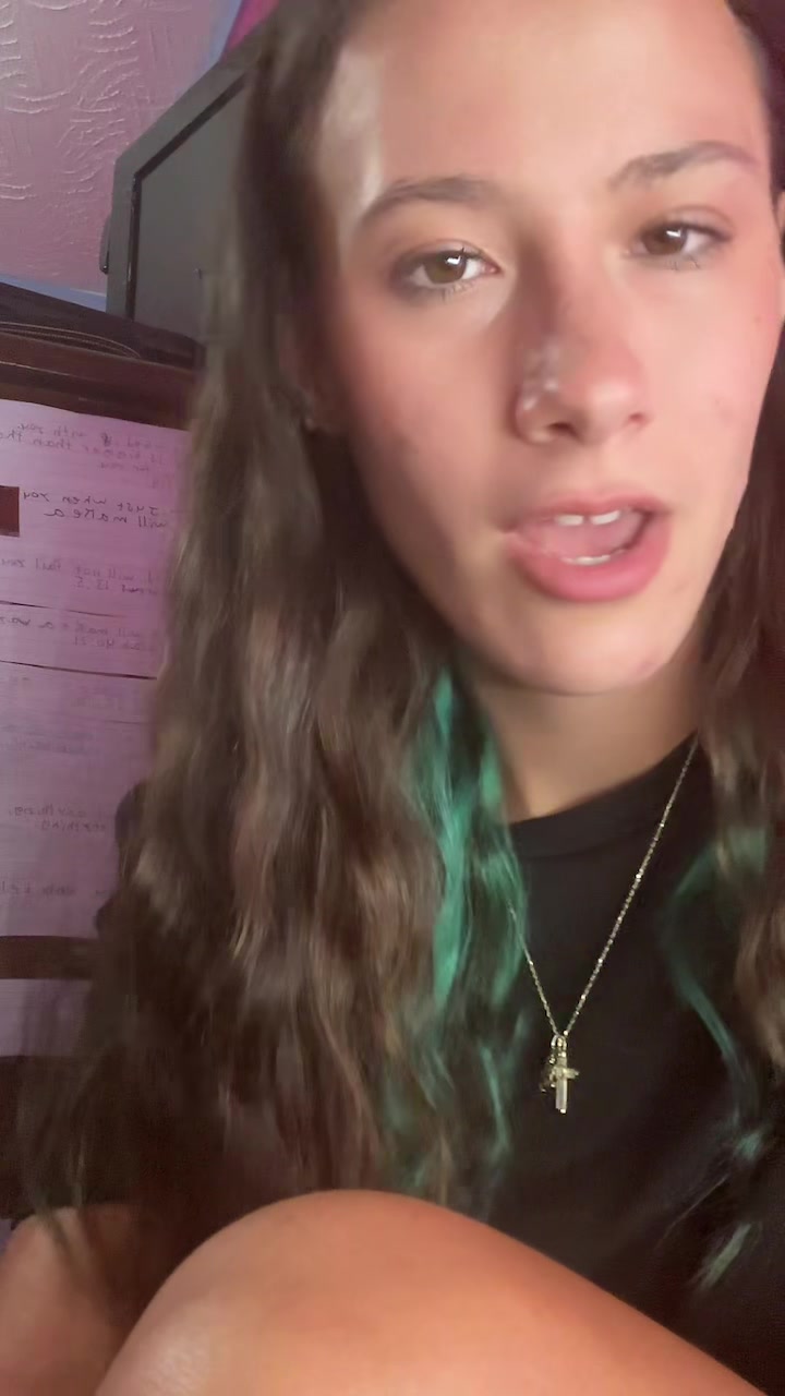 @YourFavvLeala_15