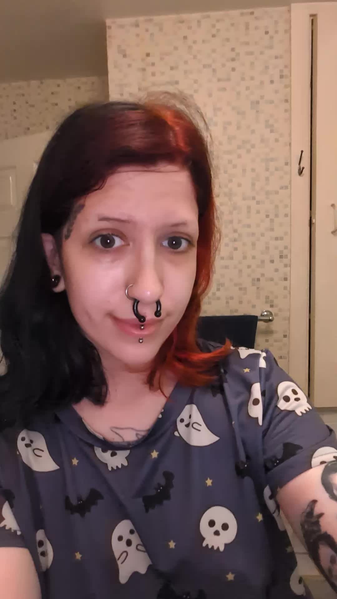 @sagee 👻🖤🦇🌱