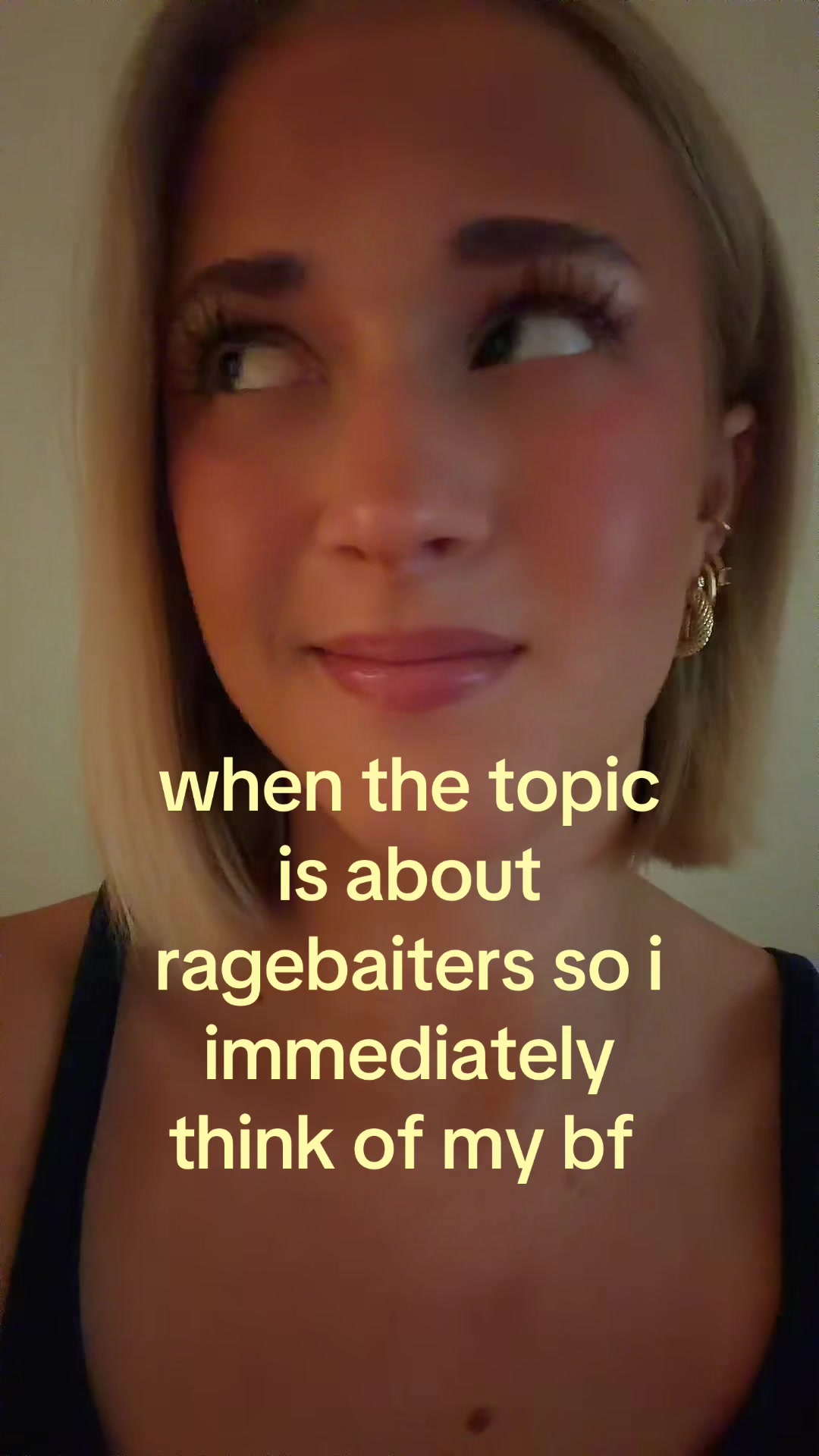 @theelliebarker