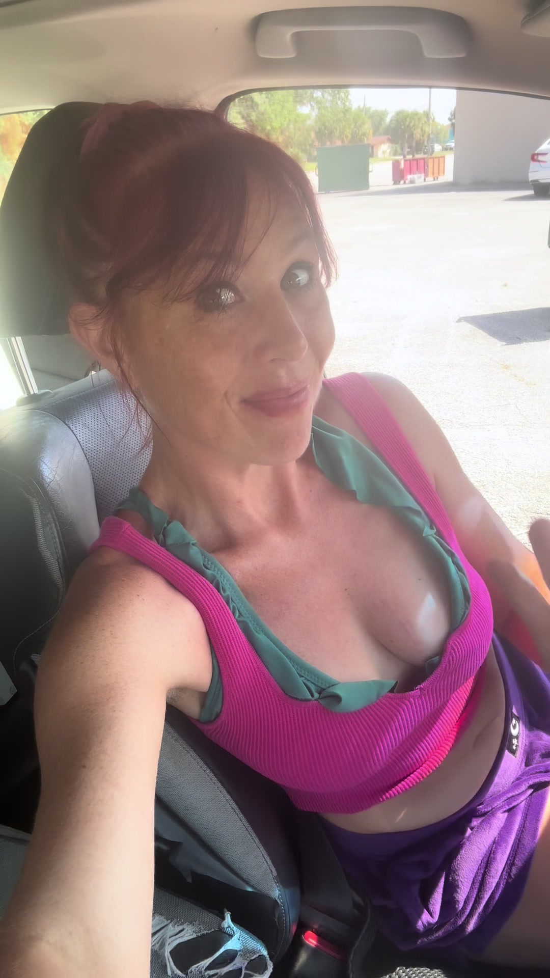 @flamingiguanagirl