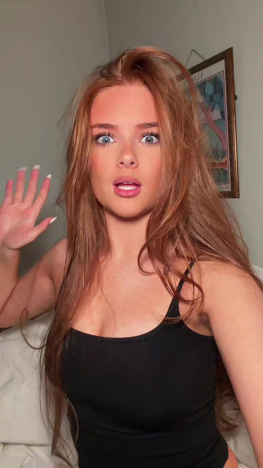 @bella