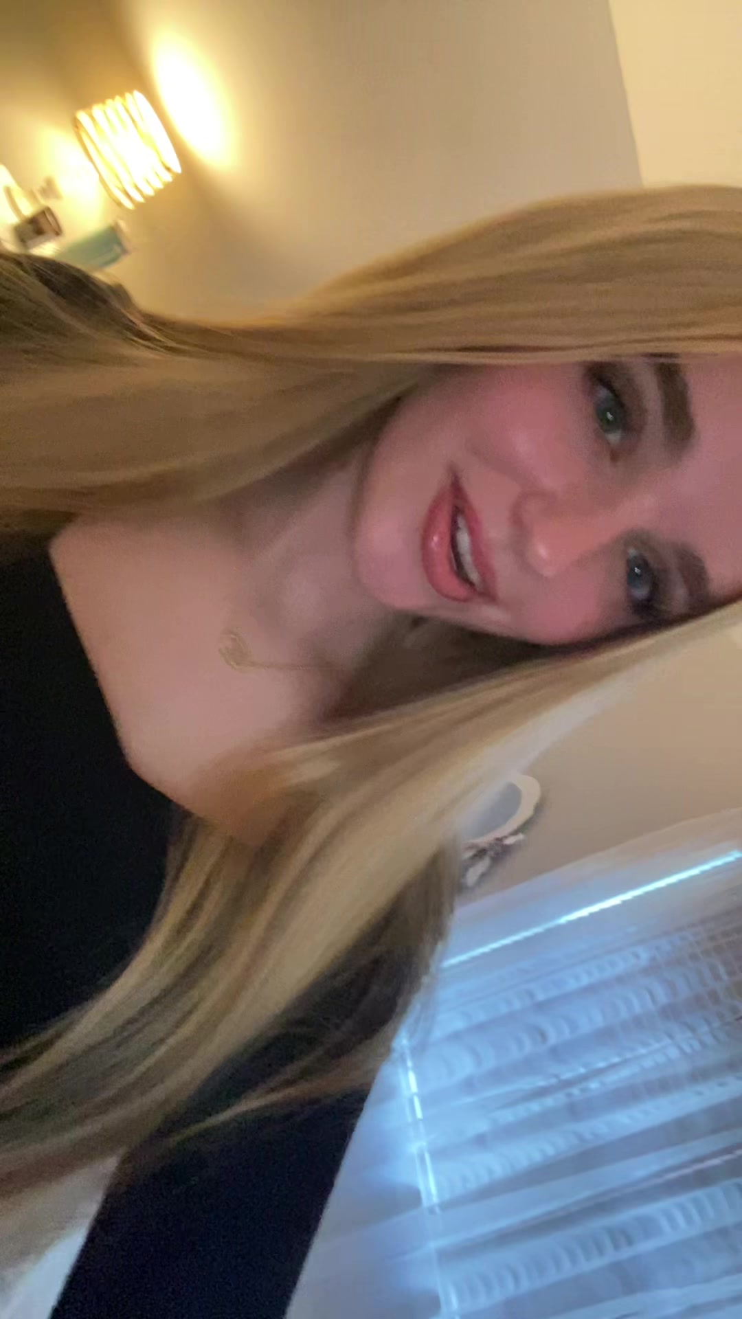 @isabella