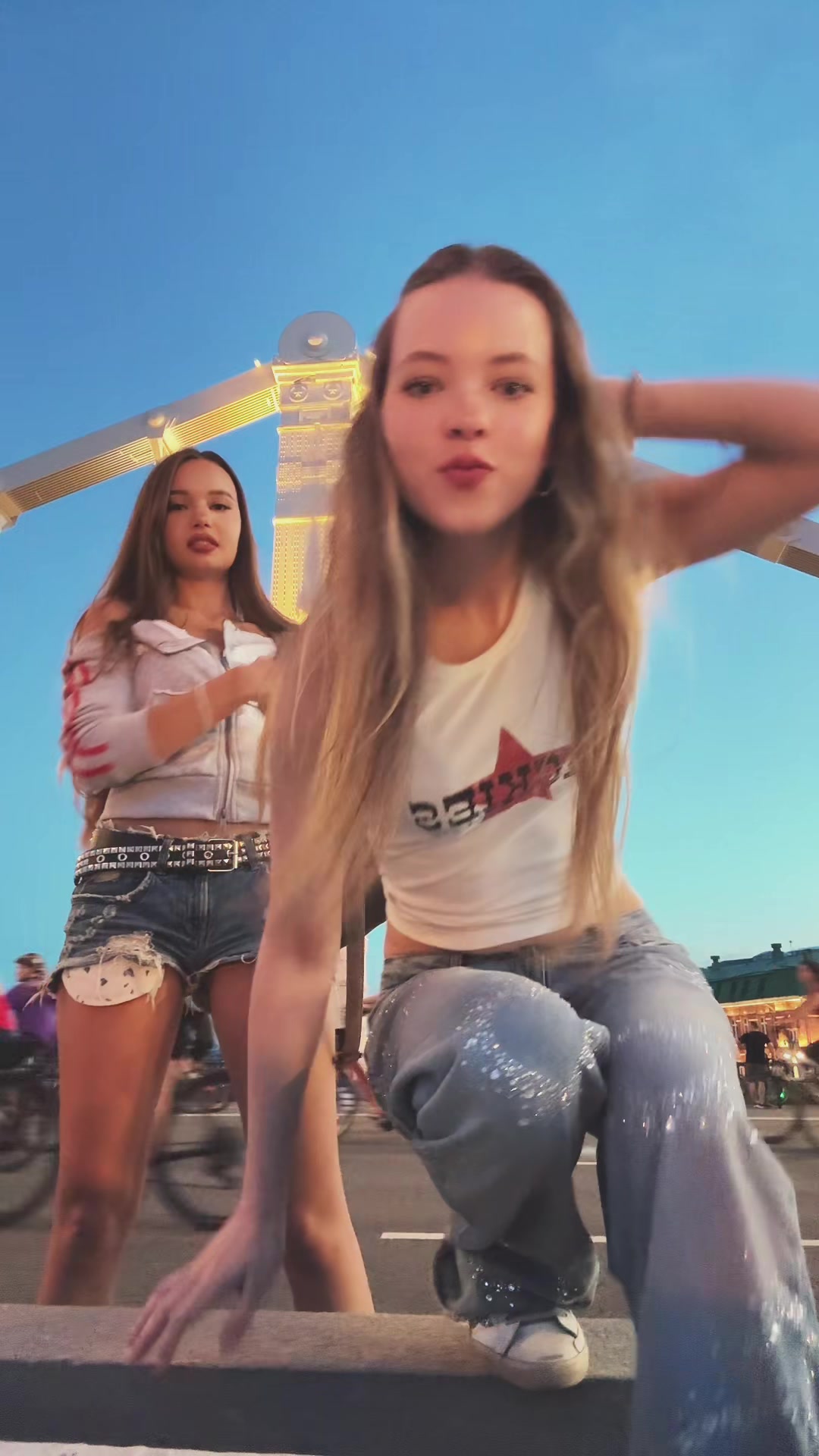 @Девочка кархарт