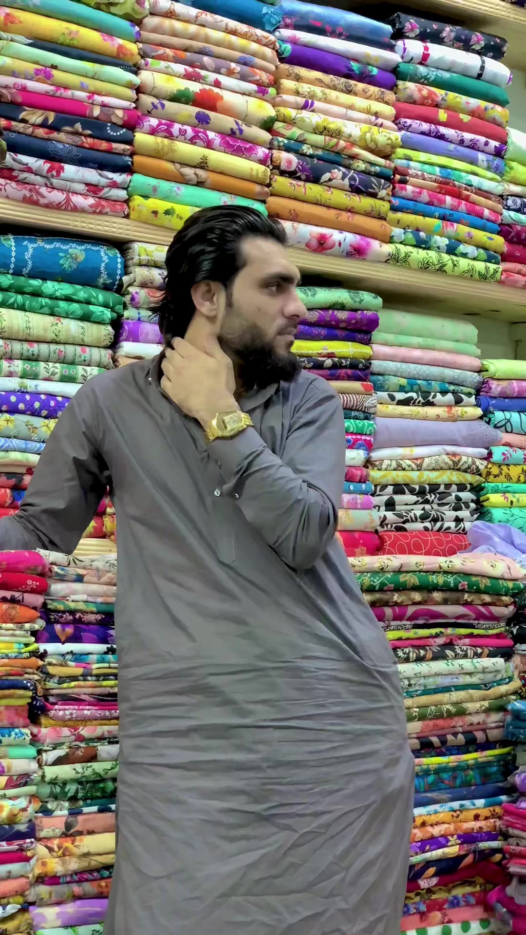 @Zubair pathan🤬