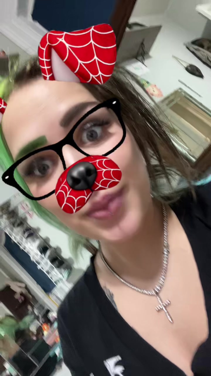 @victoriahyde_23