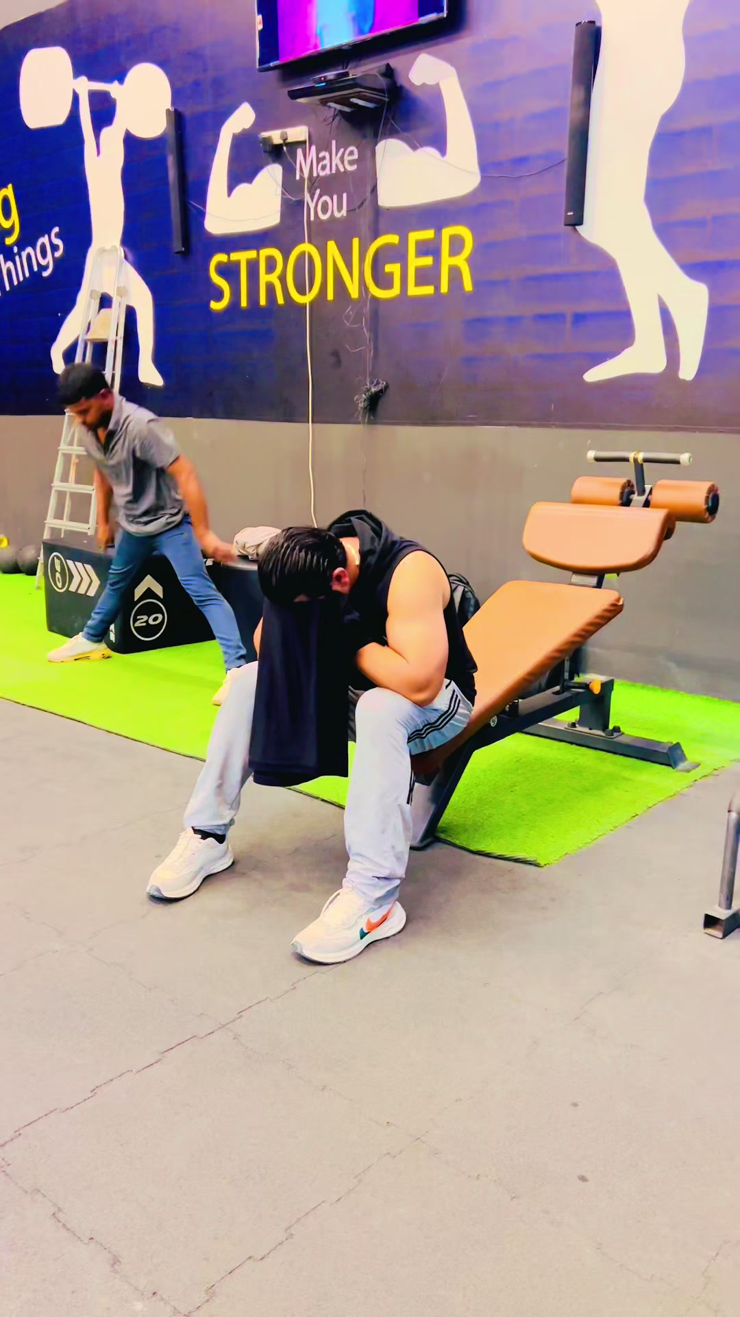 @Asim BuTt 🦍🦍