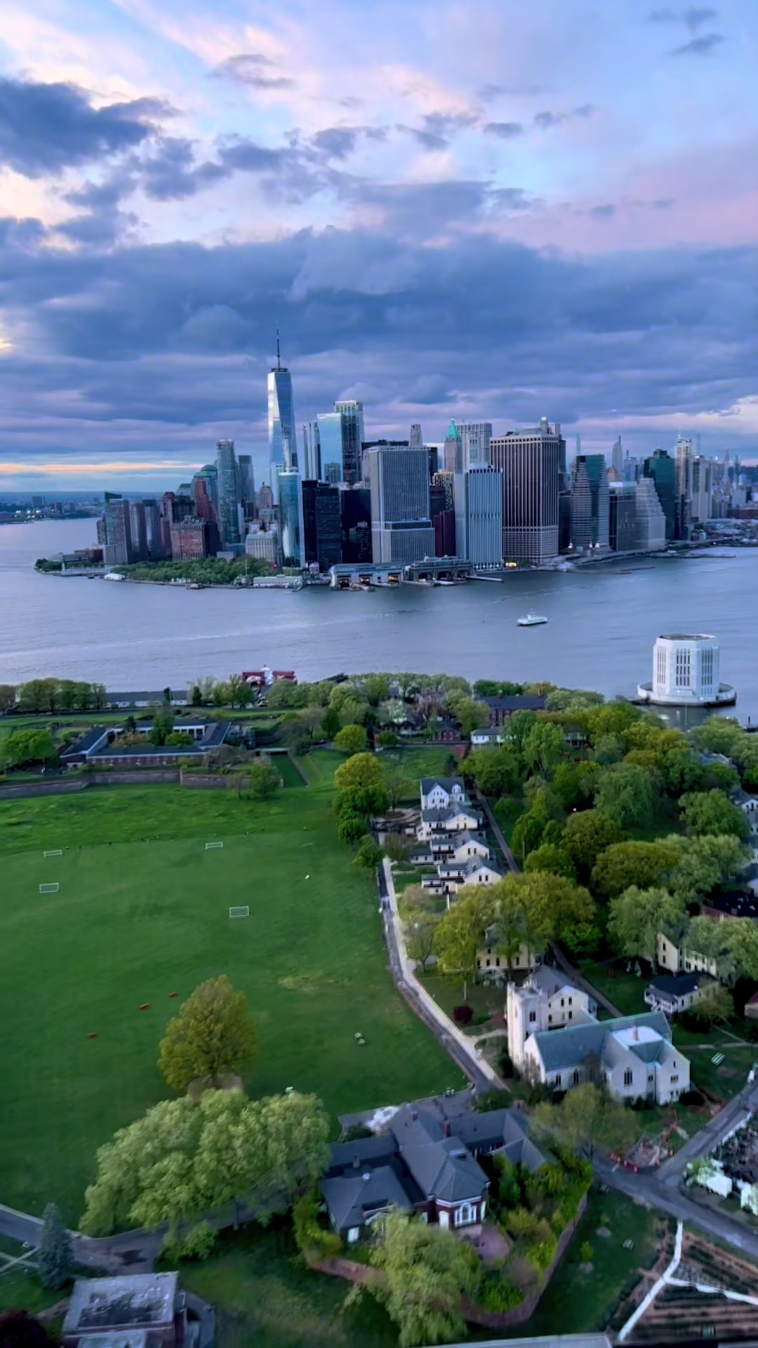 @FlyNYON