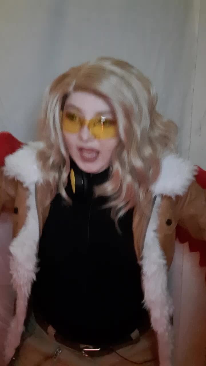 @RavynTheSmolElf
