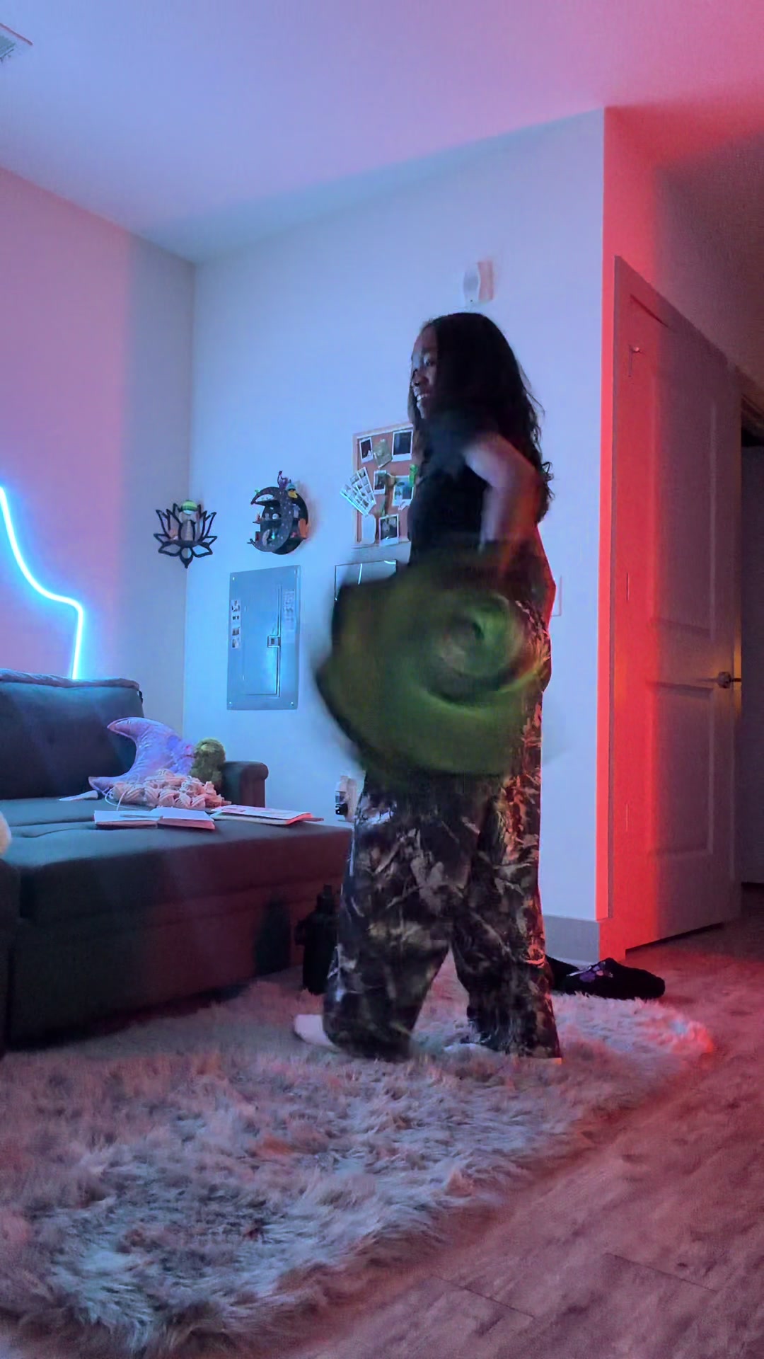@Toniii