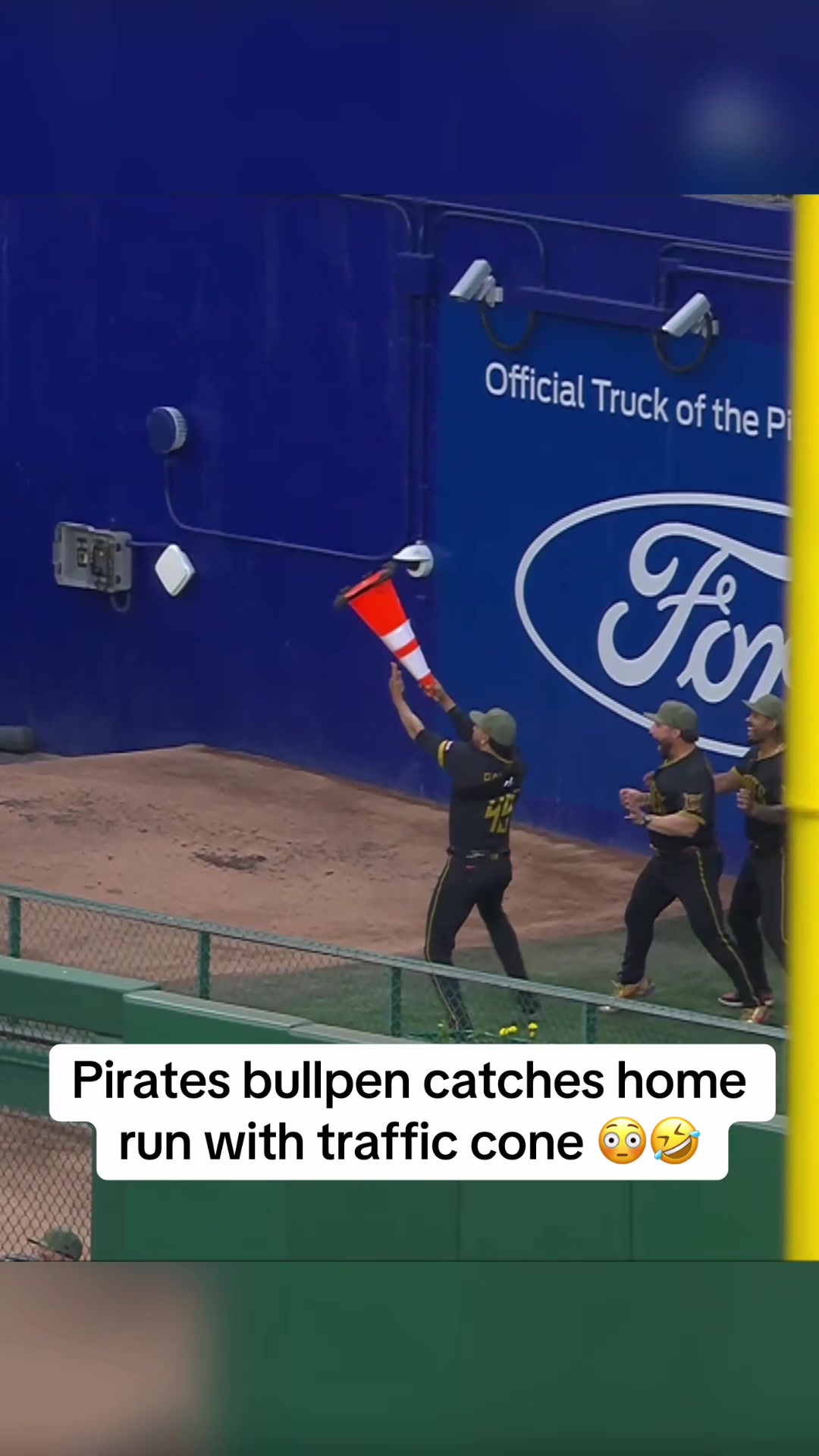 @Baseball Dugout