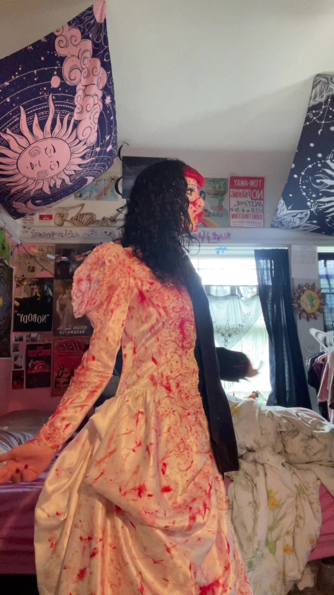 @bee🦇🕷️
