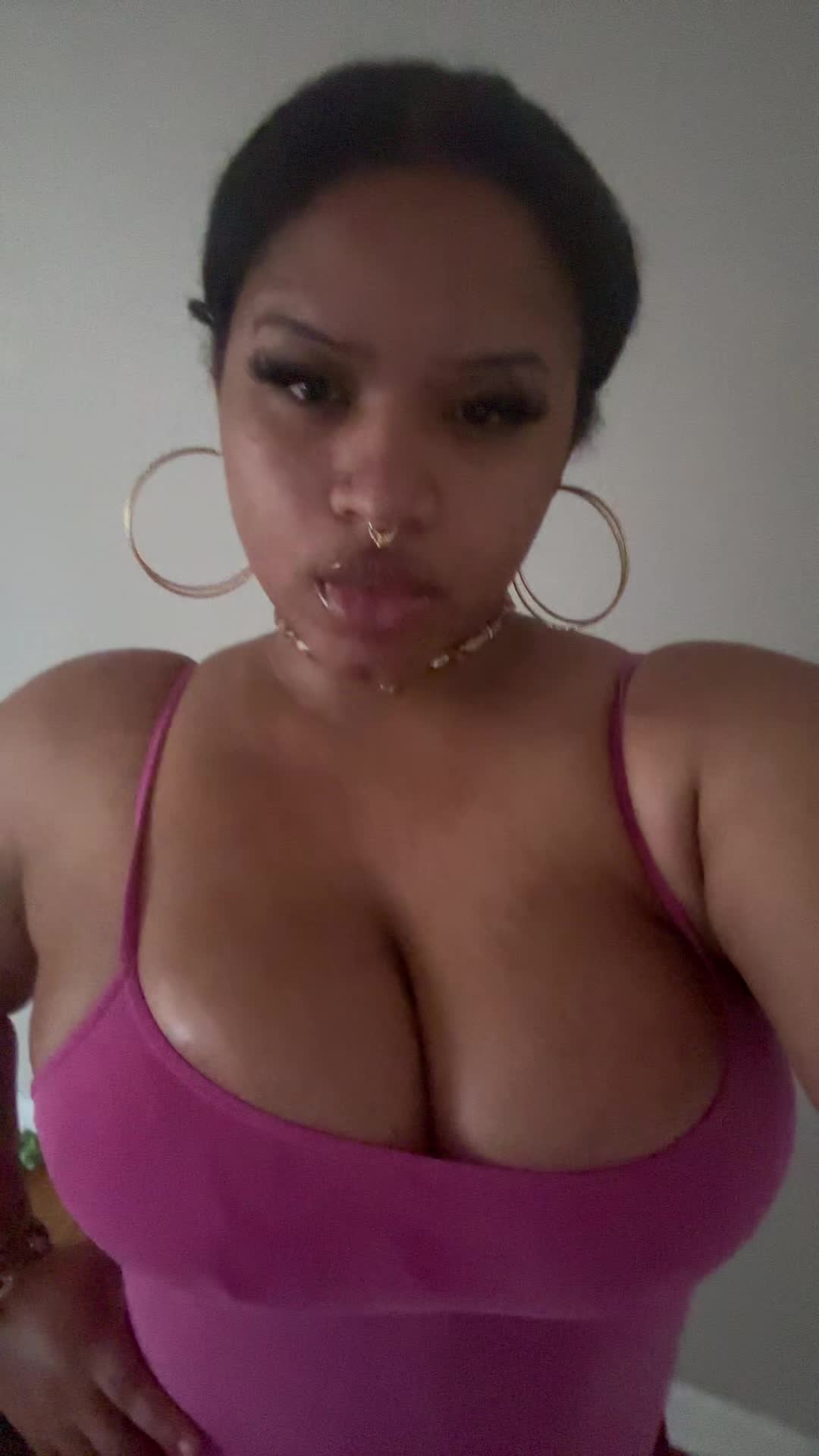 @mizvenuz