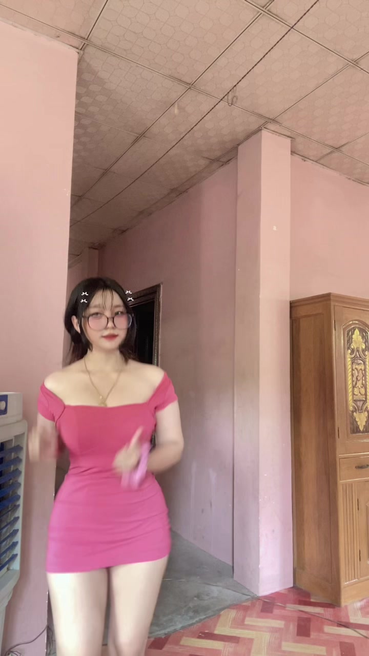 @<3