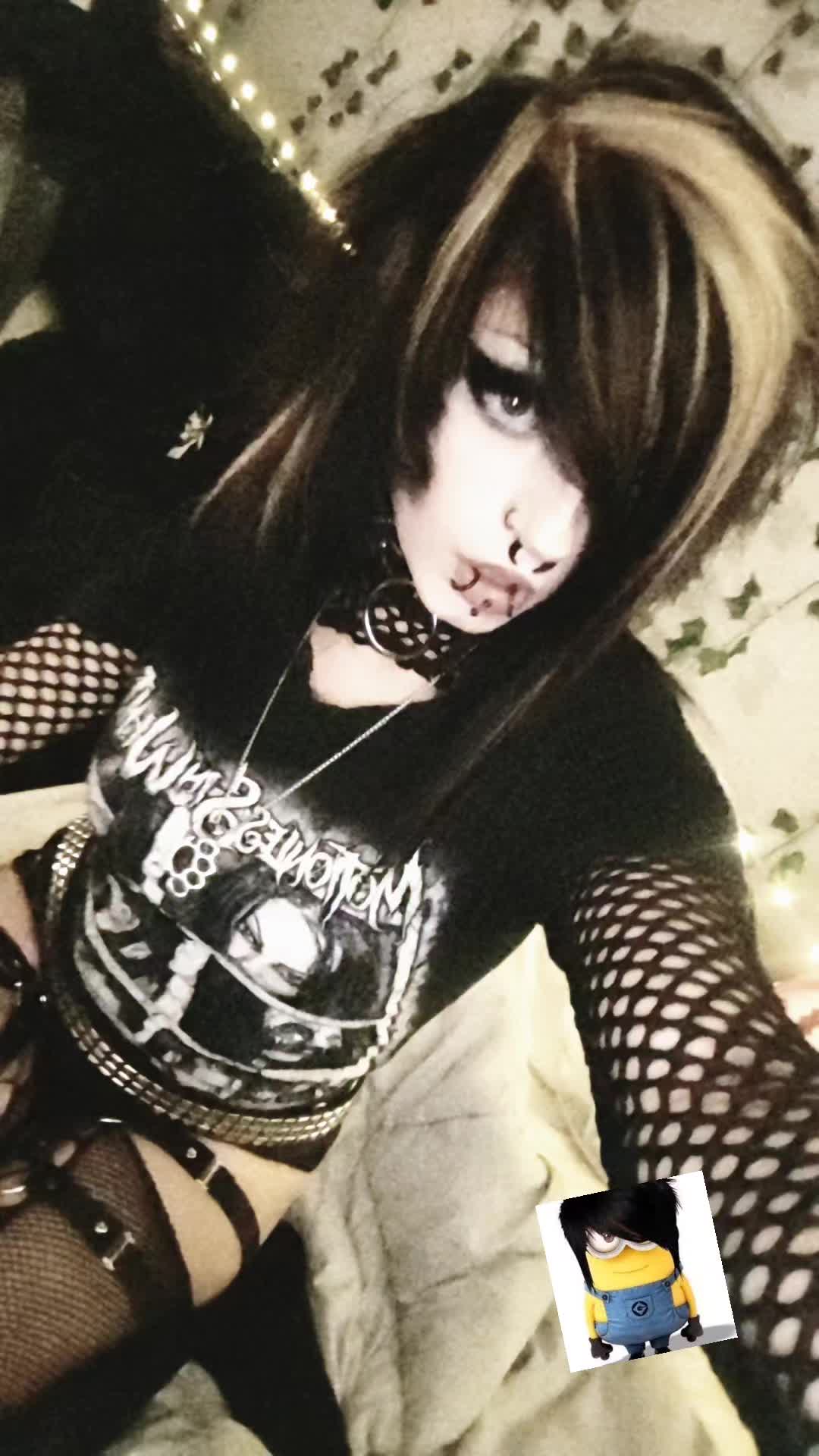 @carleigh curse 🕸️