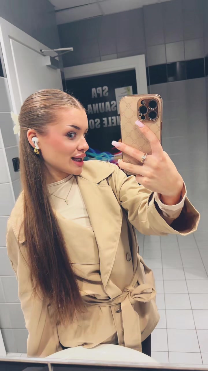 @Yuliia Hodunko