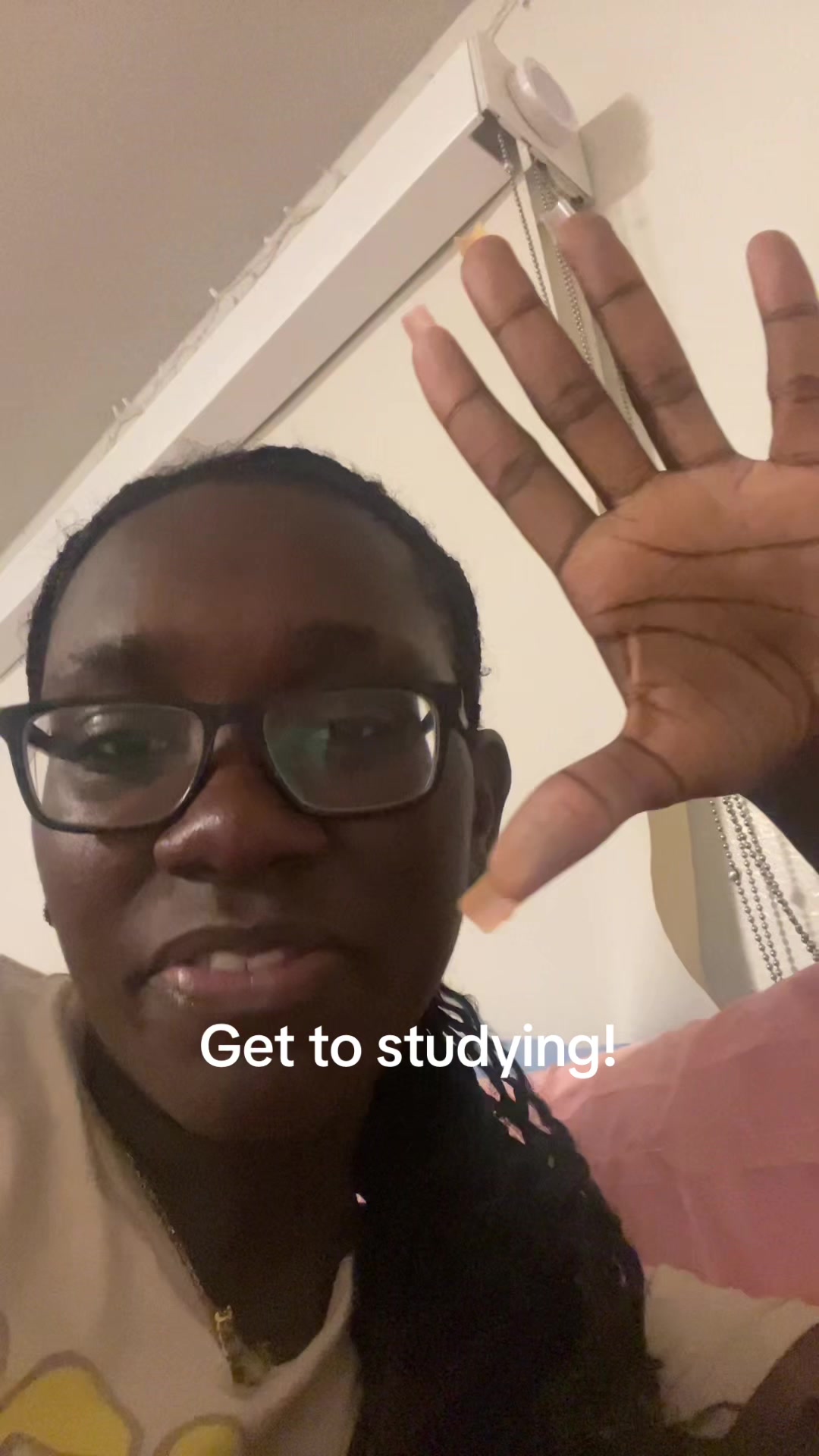 @theeworldofmai
