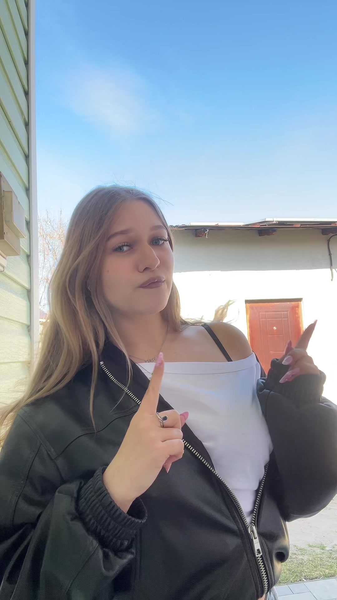 @AiluJ <3