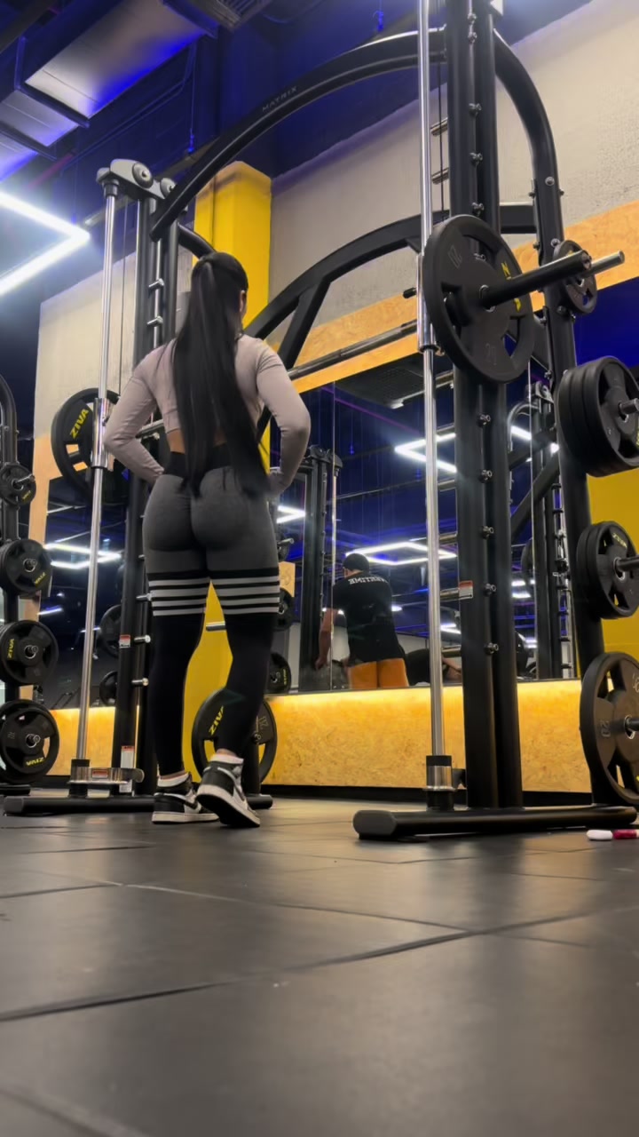 @Yisel Cordero Fit