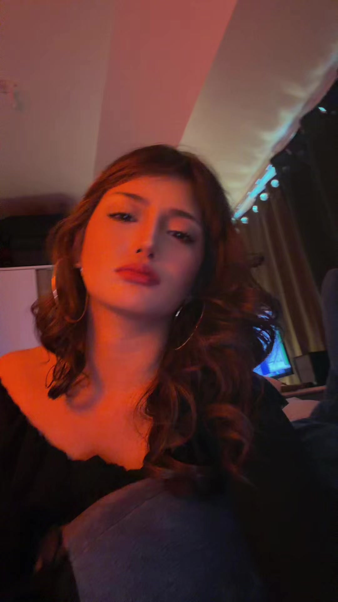 @Monalouisa
