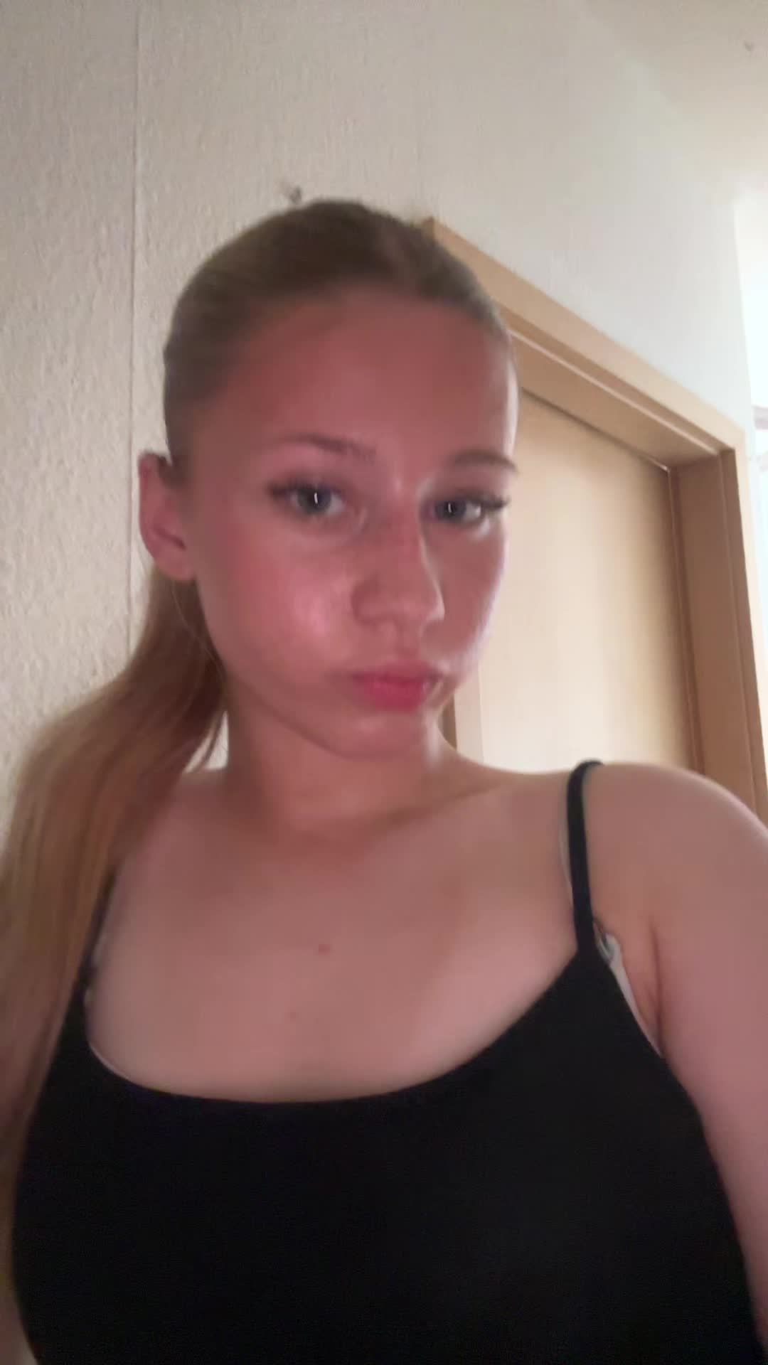 @𝐂𝐞𝐥𝐢𝐧𝐞🦥
