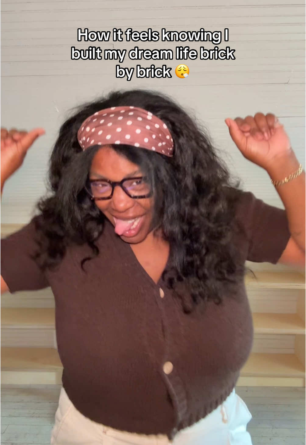 @jas 🤎✨ &bull; content creator
