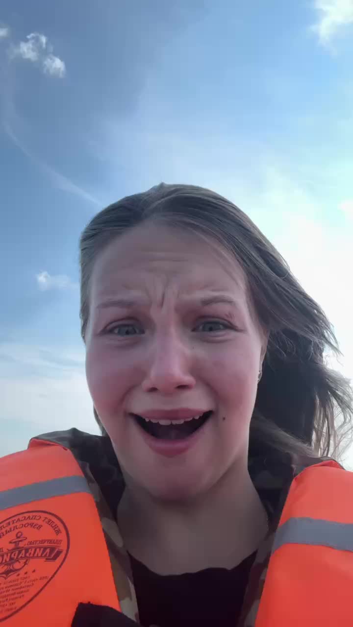 @полина