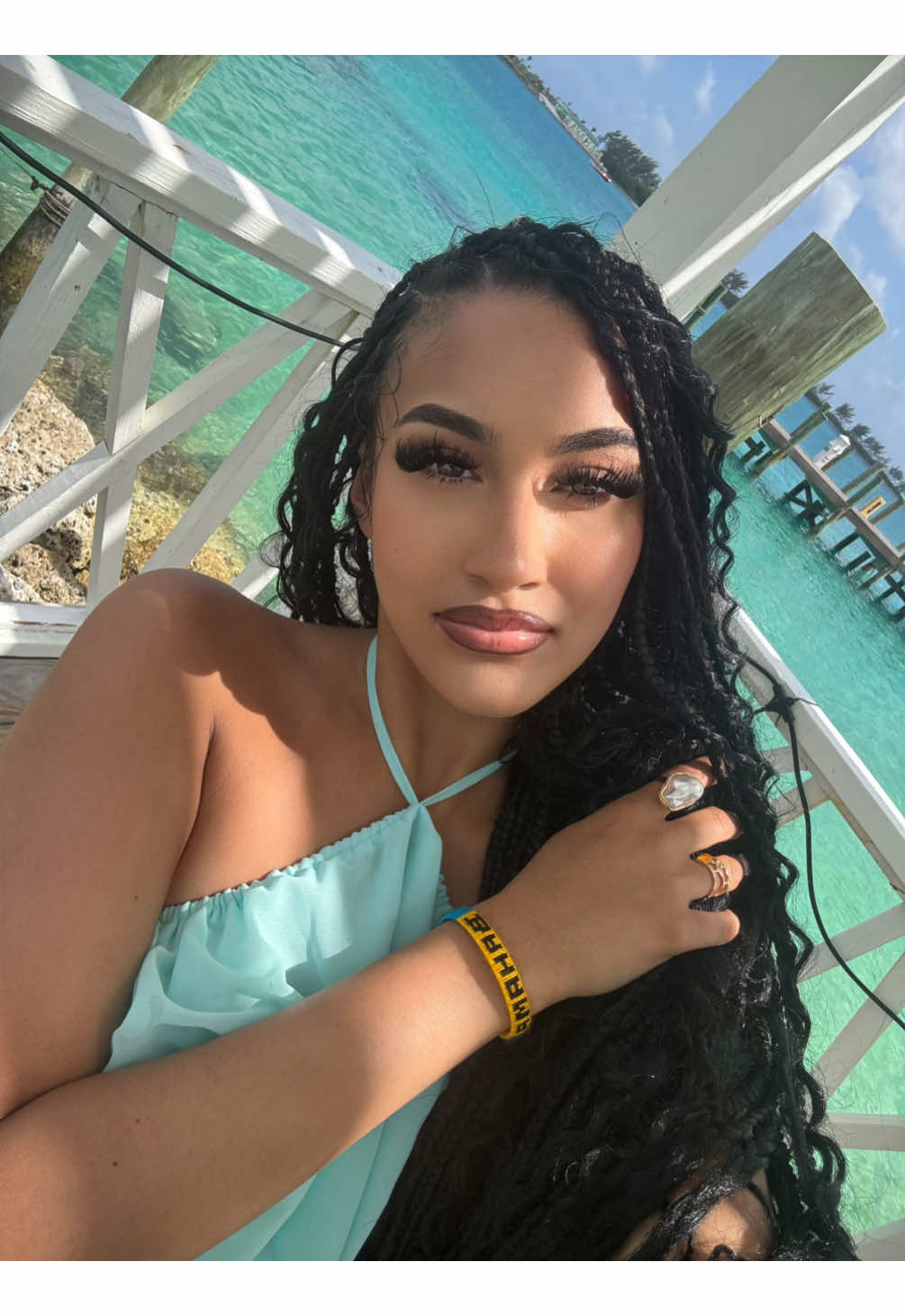 @MYLIANA