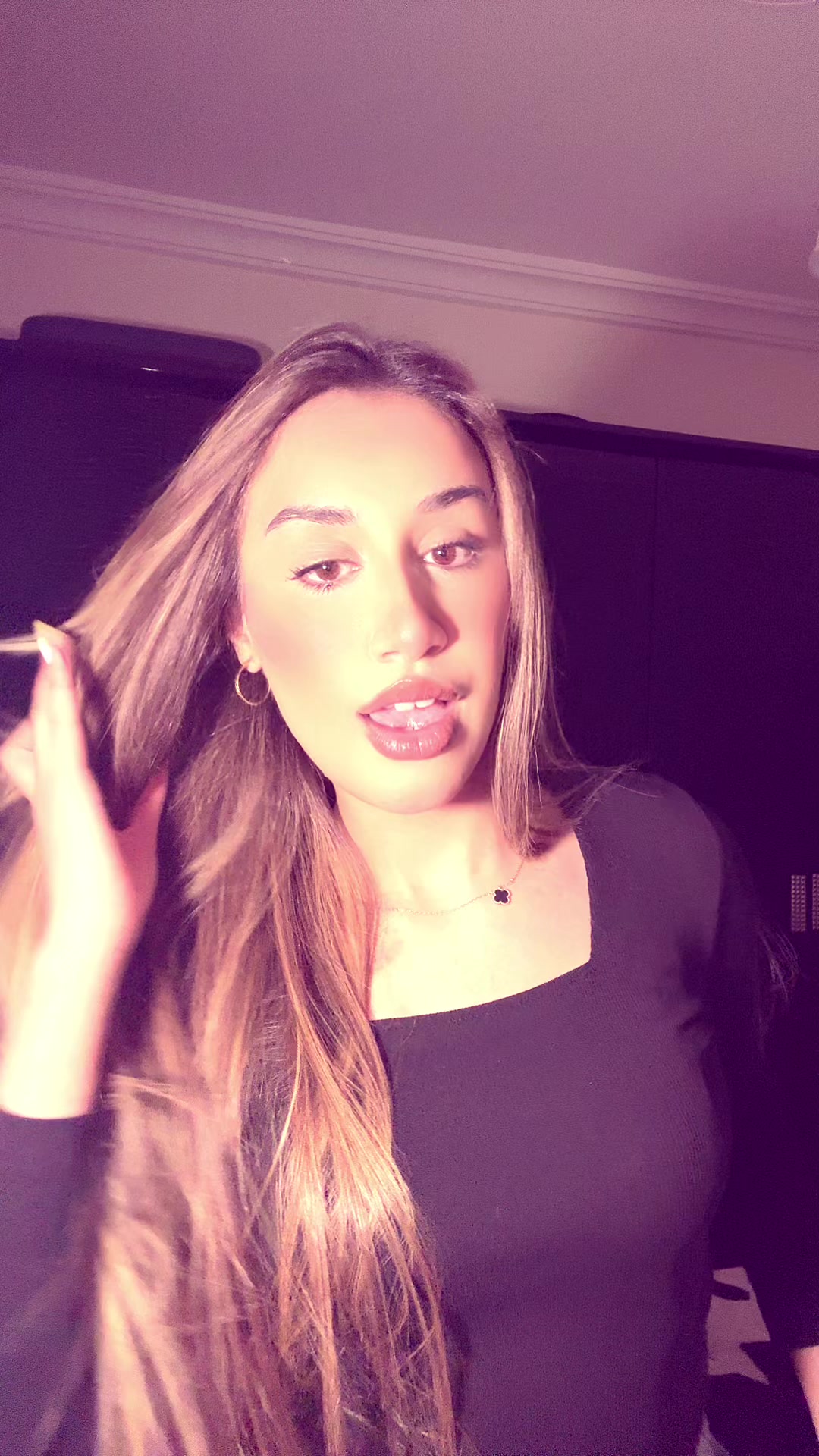 @𝐑𝐈𝐇𝐀𝐁𝐄 🦢