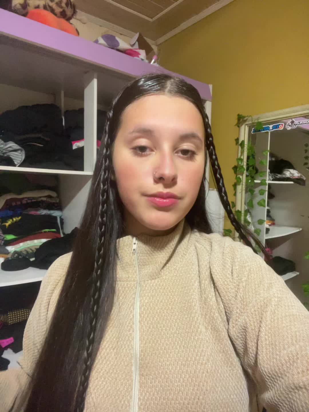 @yo💋💫