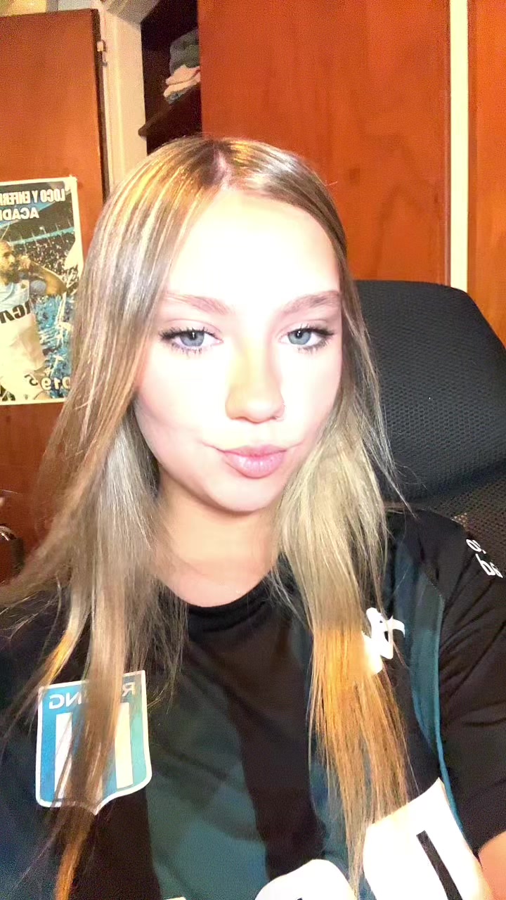@vicky🍒