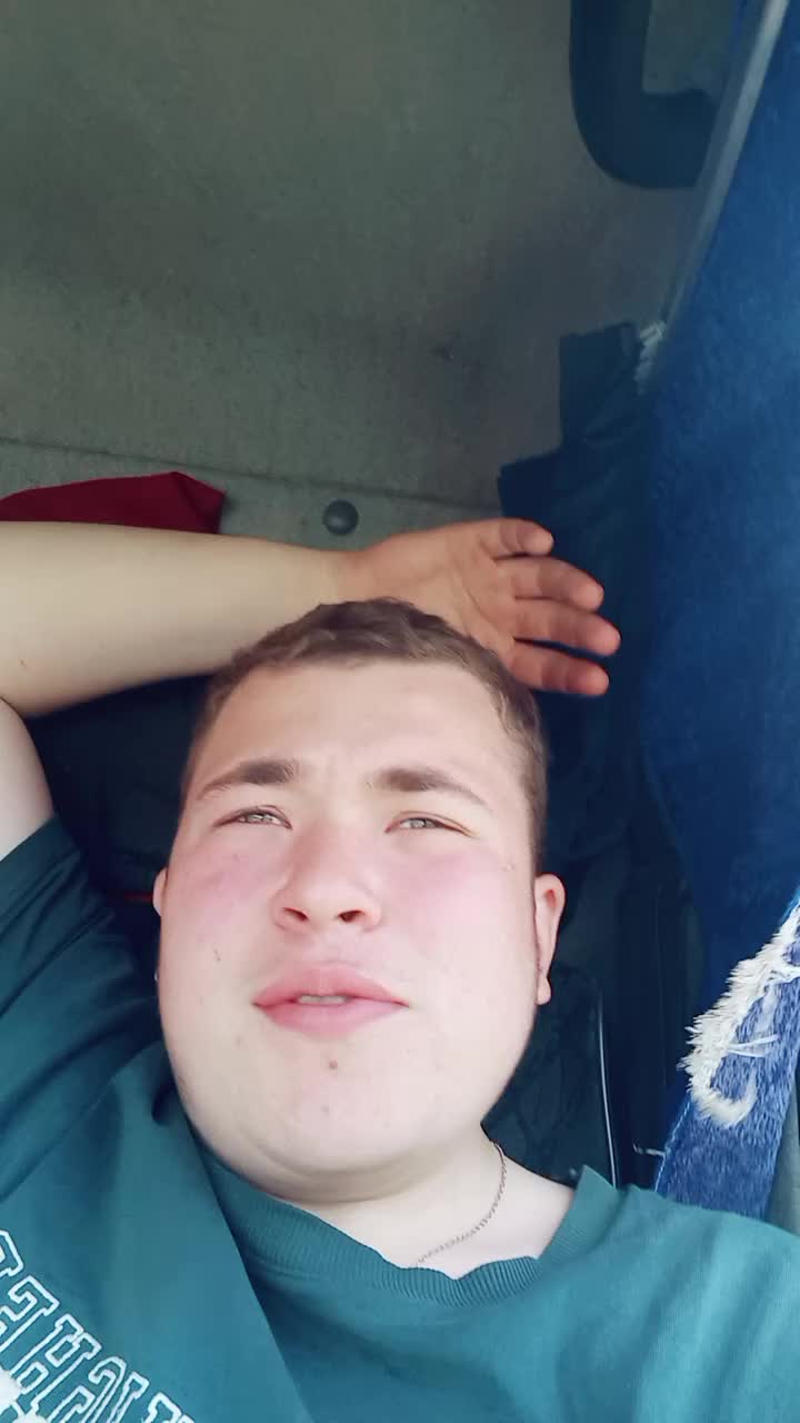@halyanbad oğlan