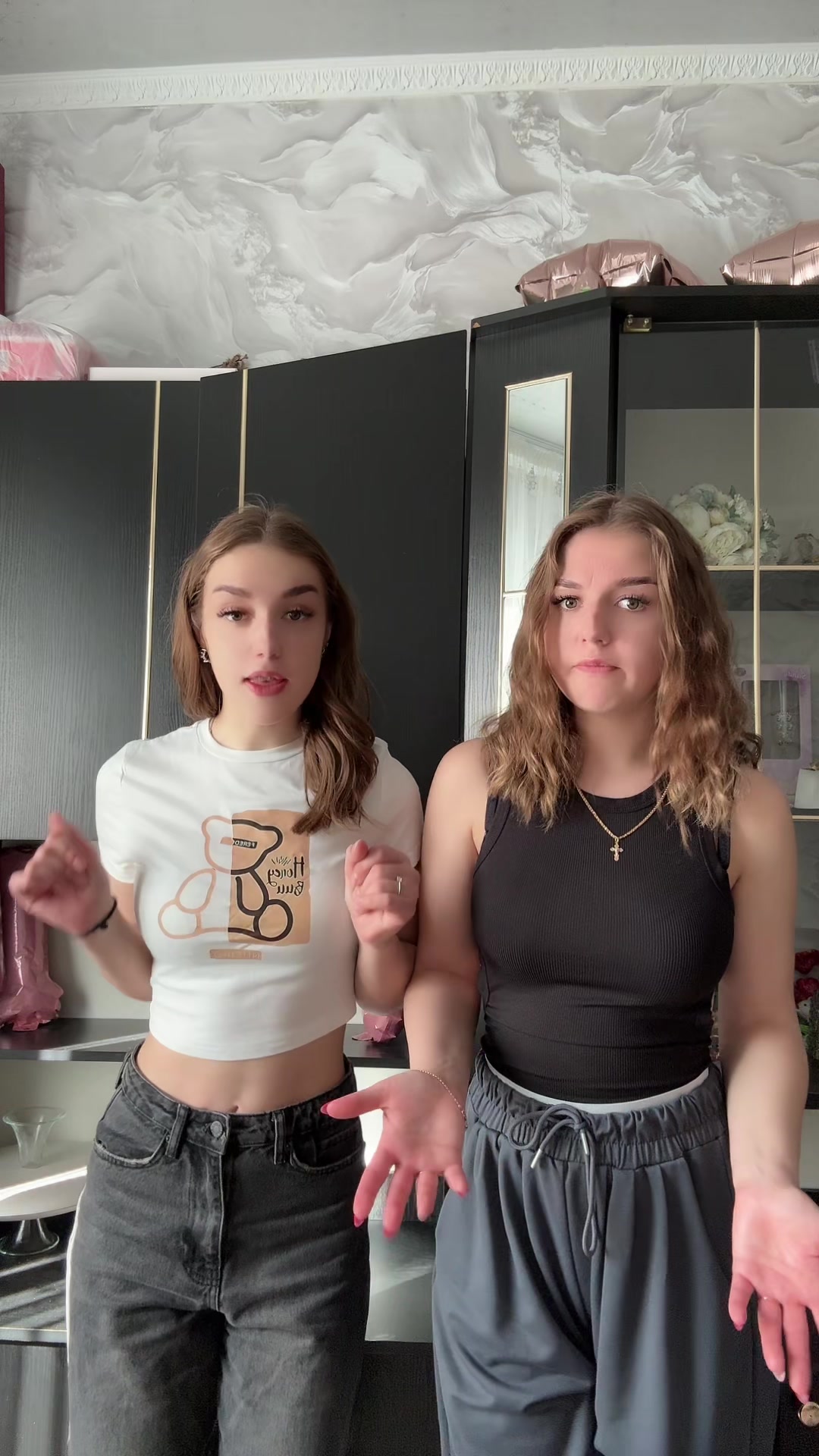 @_vilest_sisters