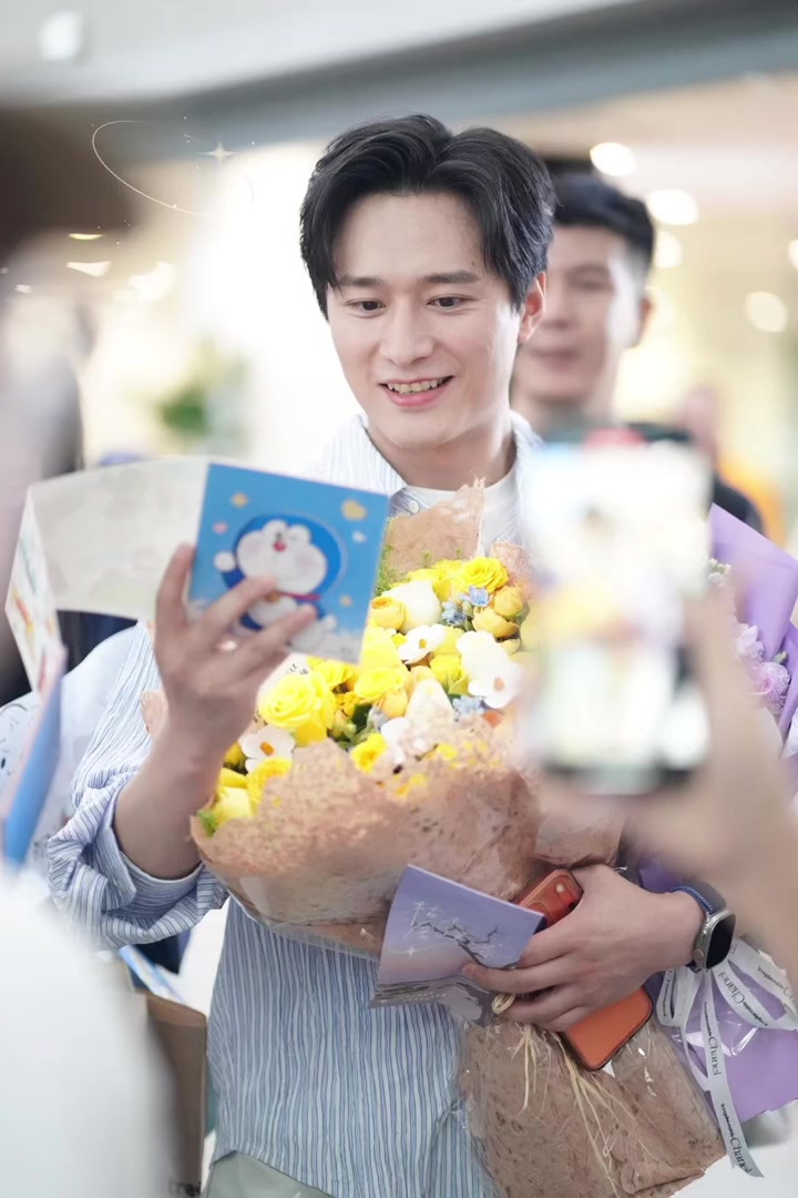 @🌷ʏɪɴɢʏɪɴɢ🌷 ghệ đẹp Trinh ca