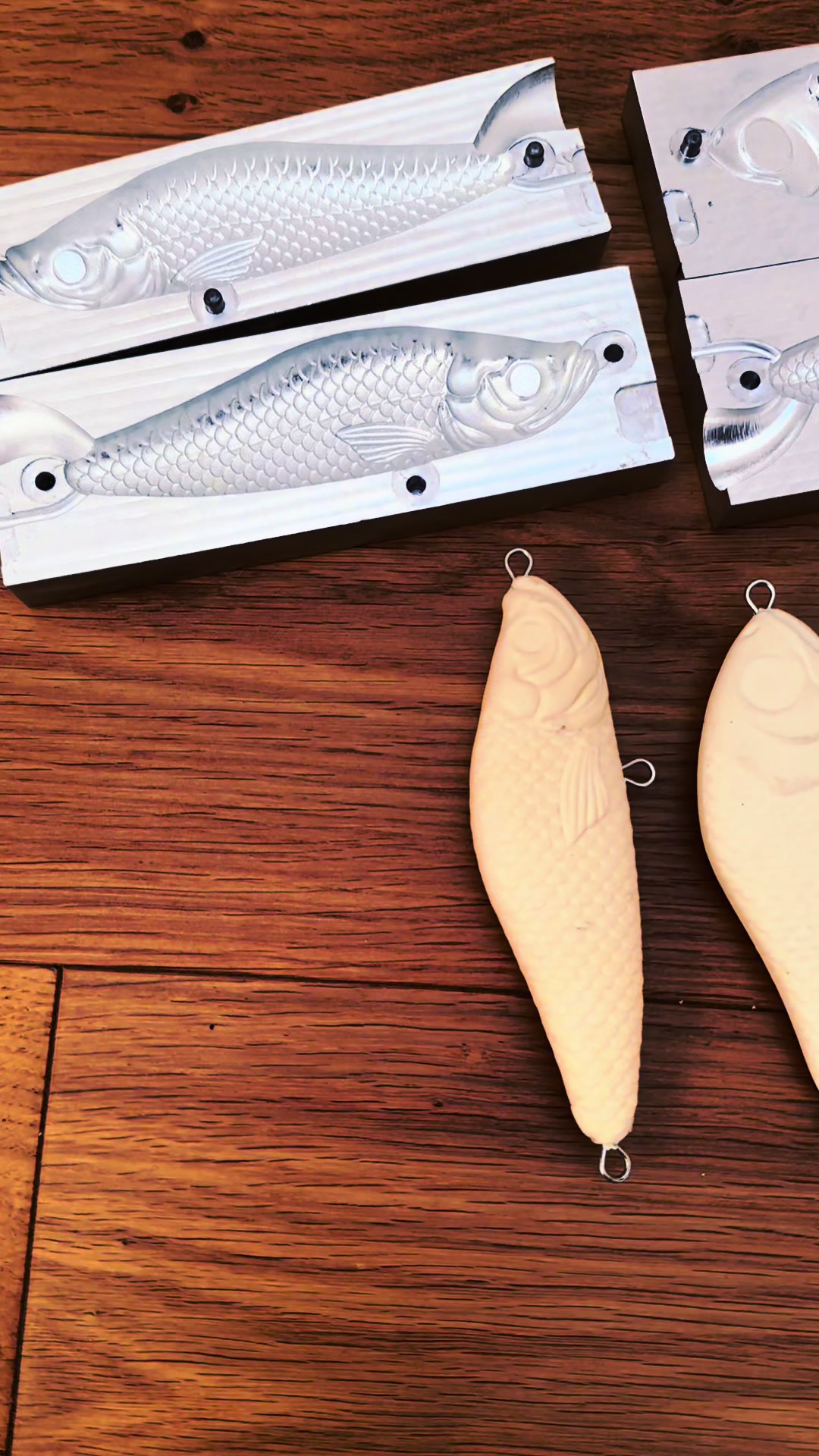 @Custom lure factory