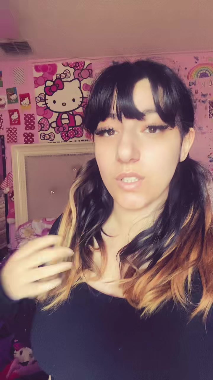 @sarahnextdoorgirl:)