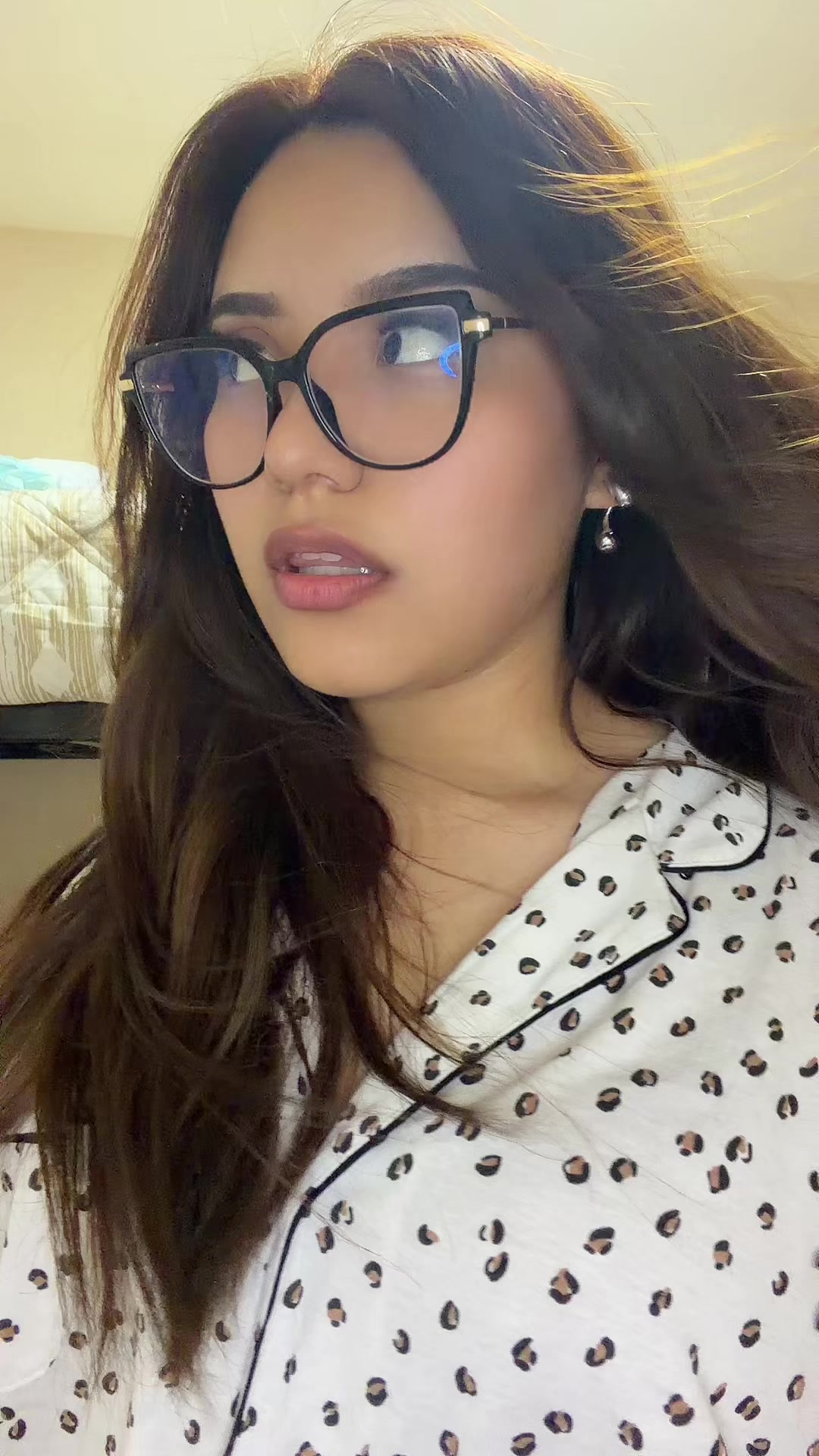 @Nana
