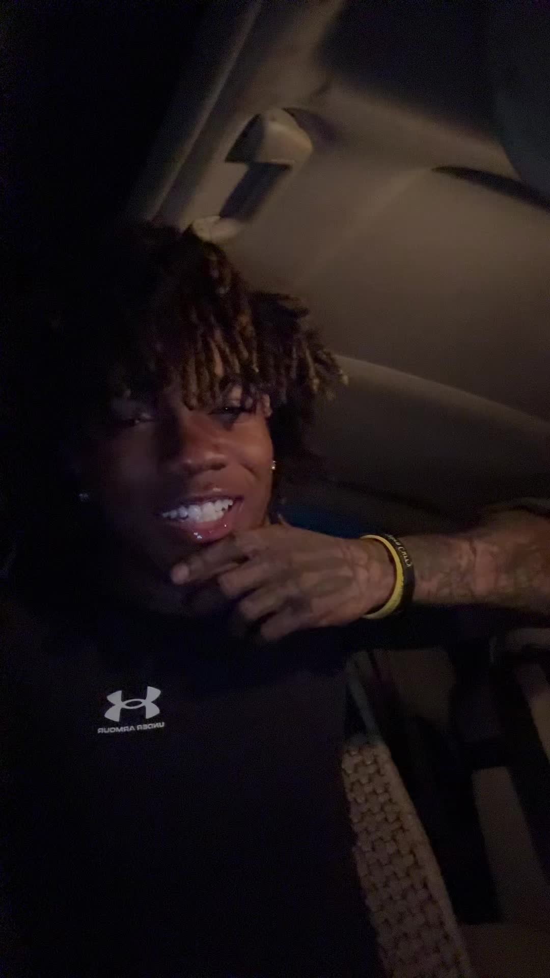 @🤫