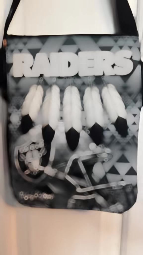 @Tribal Kustomz