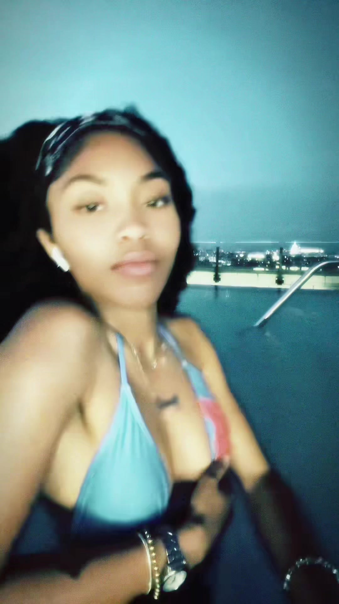 @toniiii