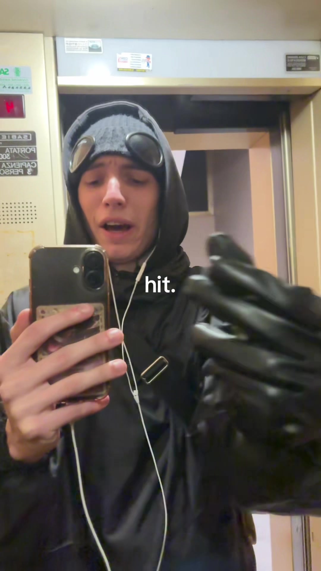@Reskyu