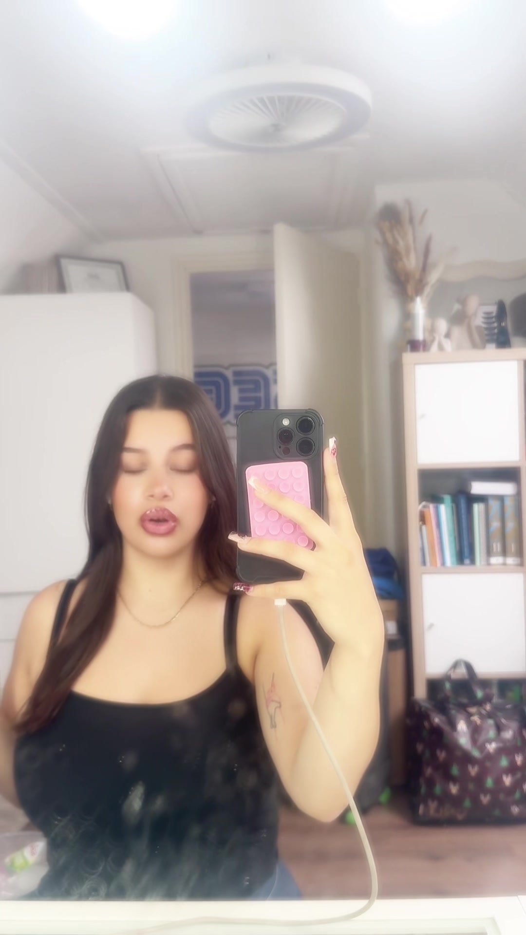@tamira