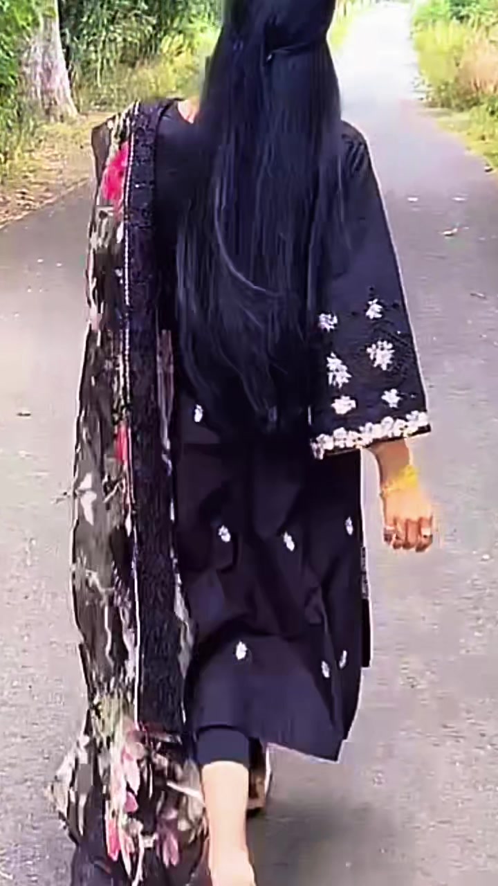 @Sana Khan