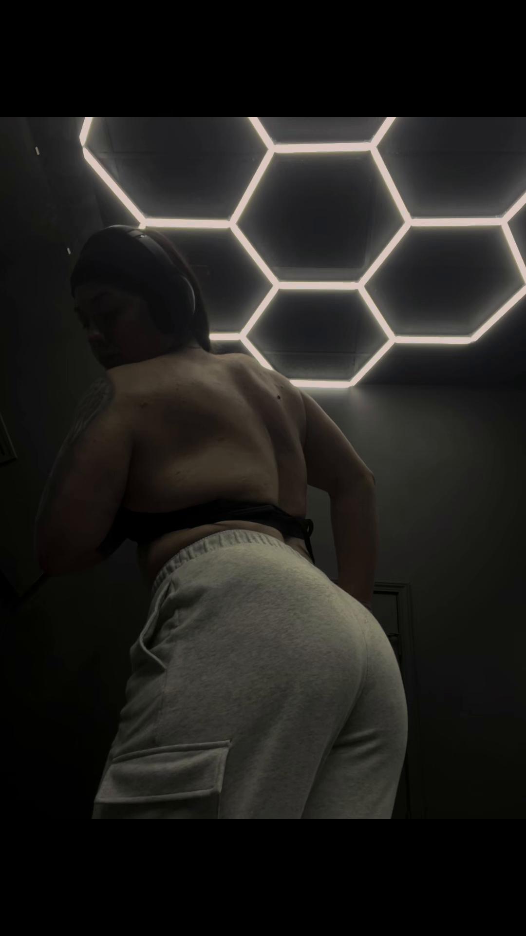 @adroox
