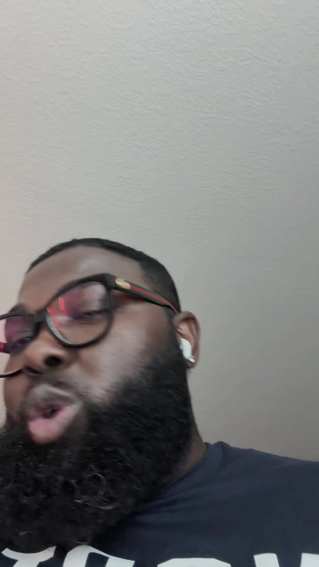 @Tobias Devon