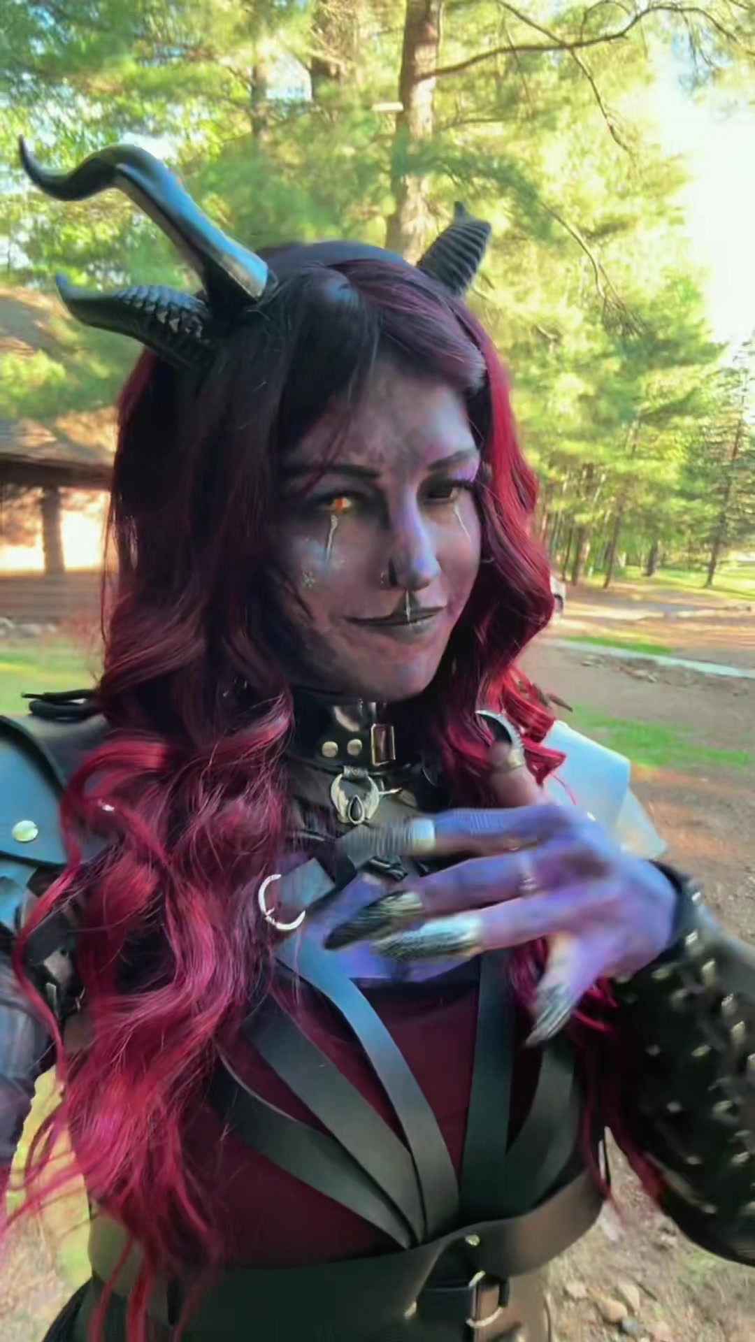 @MonsterMommy🧛🏼♀️
