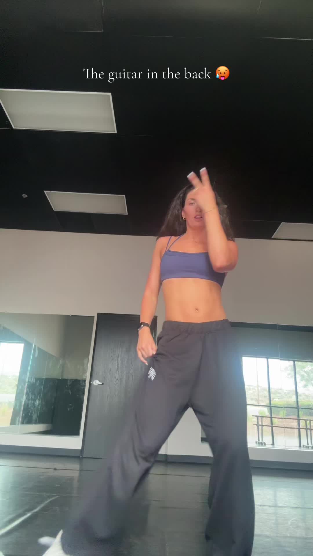 @Roxi