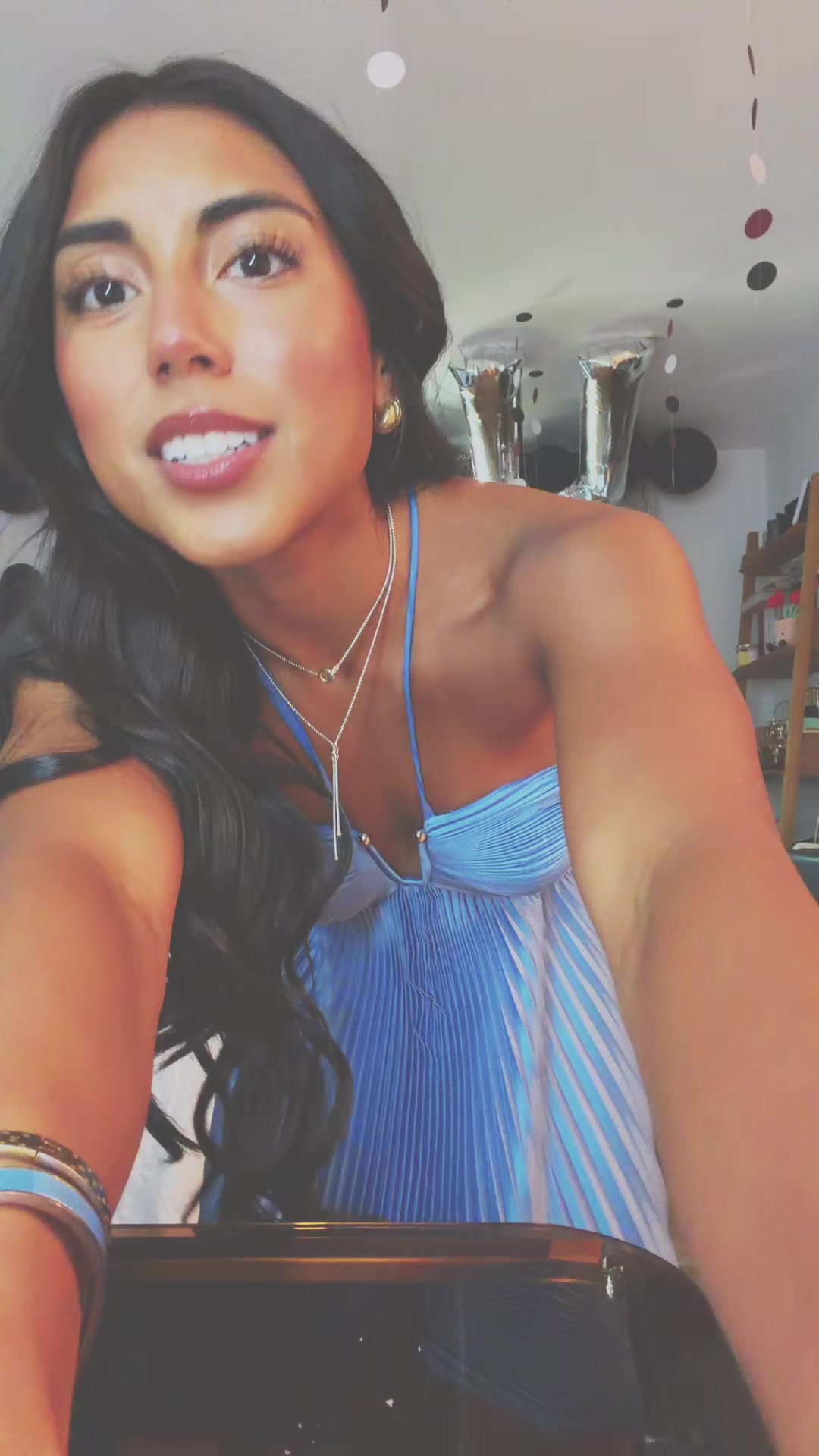 @bellaxalfaro