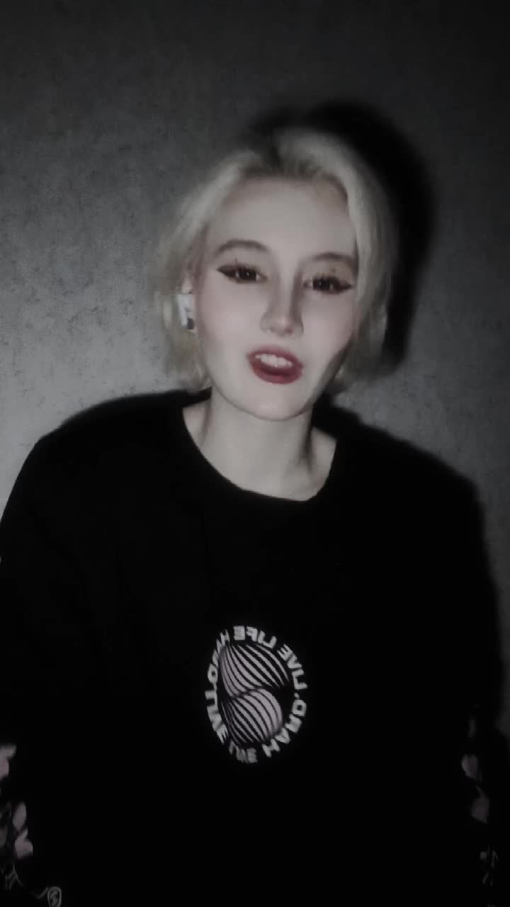 @Арина