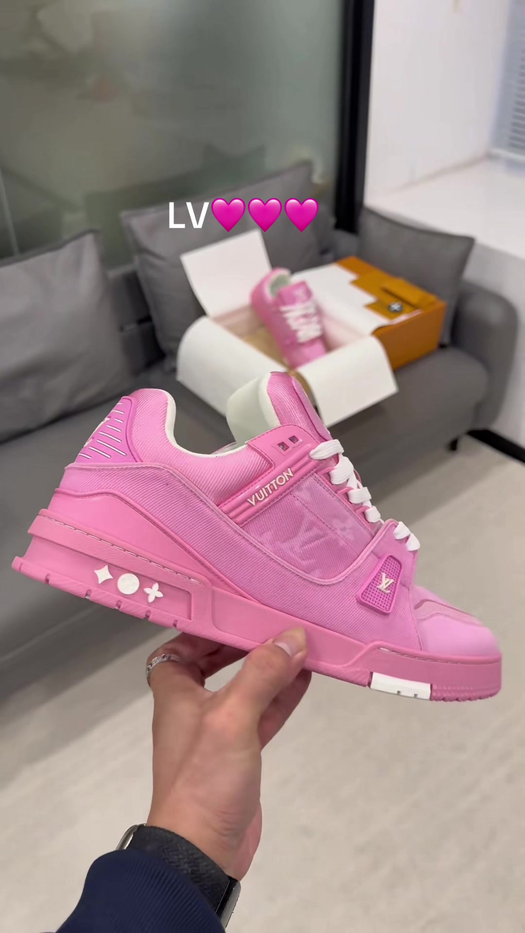 @Apex Sneakers